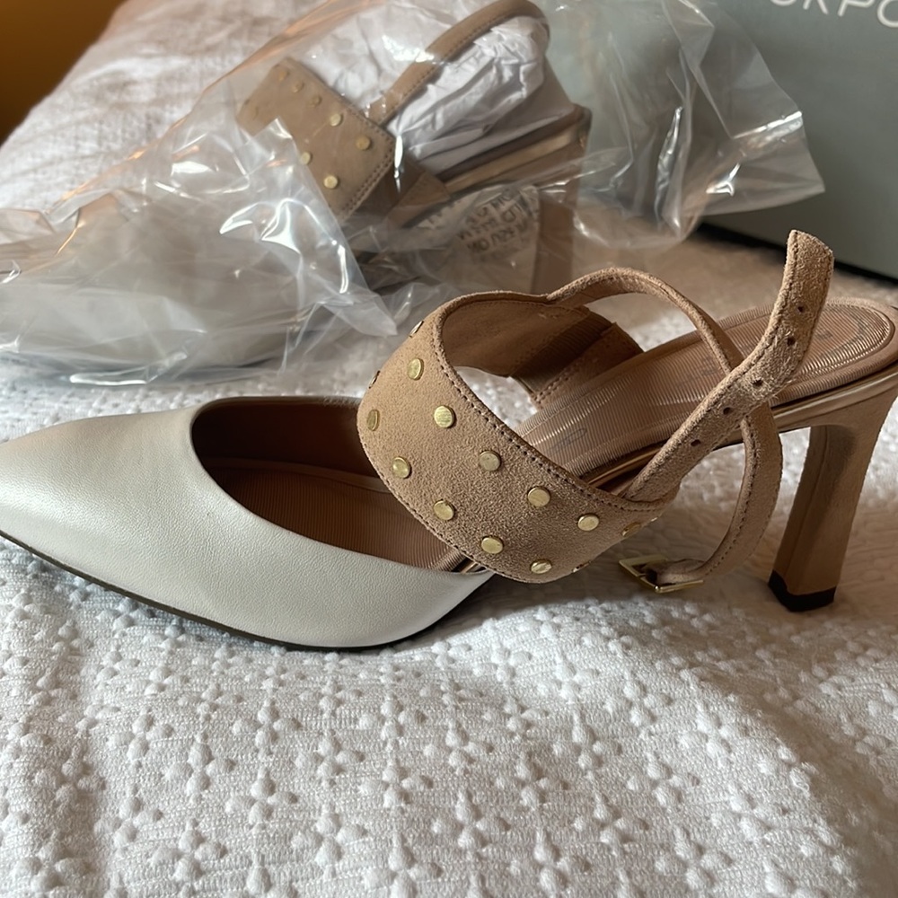 Woman’s Rockport. NIB Sheehan Stud Ankle - Picture 2 of 7